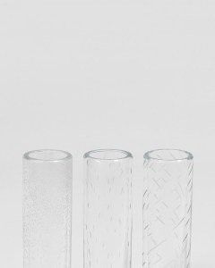 03_Naming_Rain_J_Hills_Standard_Studio_AAD_Vases_Cut_details_01A_Product zoom